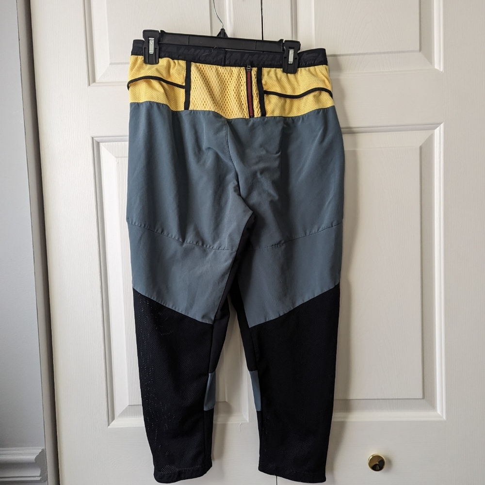 Men's Nike Phenom Elite Wild Running 7/8 Pants Hasta Black DA1152-387 - Picture 3 of 5